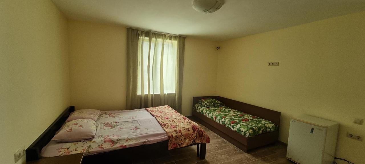 Guest House Mushmula New Athos Bagian luar foto